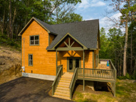 Located off of Wears Valley Road, the cabin is close to all of the action while still feeling private.