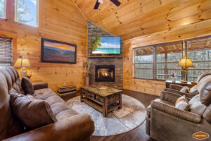 Whispering Pines Retreat: Ideal Location