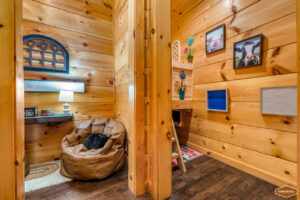 Whispering Pines Retreat: Ideal Location