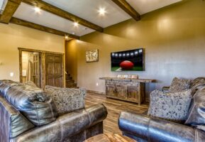 CHARMING CHARLIES CABIN III
