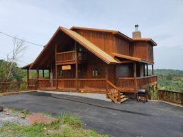 CHARMING CHARLIES CABIN III