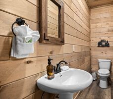 Peakside Escape Cabin