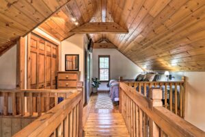 Cabin loft
