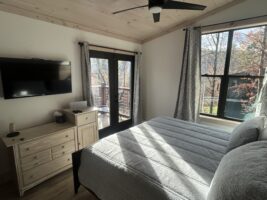 Treehouse Hideaway